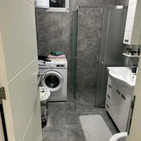 Centar-moderan Dvosoban Stan U Centru * Citluk