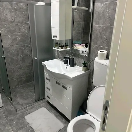 Centar-moderan Dvosoban Stan U Centru דירה