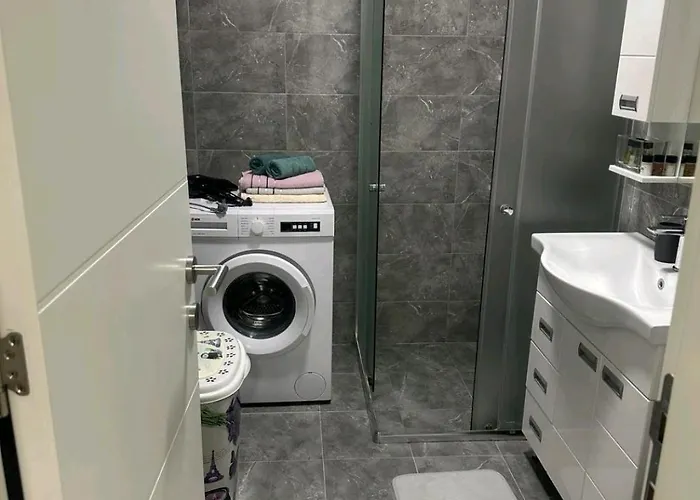 Centar-moderan Dvosoban Stan U Centru * Citluk